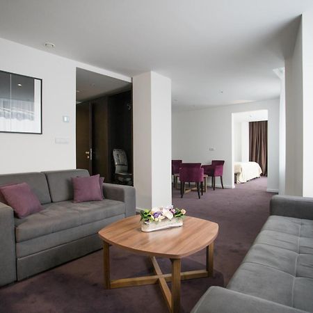 New City Hotel & Restaurant Ni Habitación foto