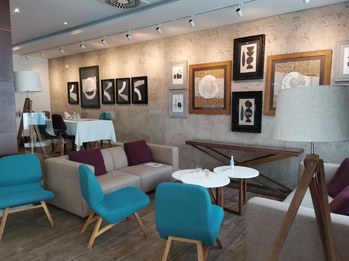 New City Hotel & Restaurant Ni Exterior foto