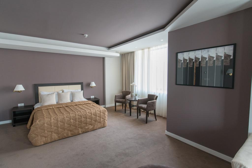 New City Hotel & Restaurant Ni Exterior foto